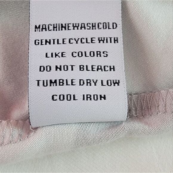 LIV Habitat Clothes NWT black red and white graphic tunic size xl - Picture 9 of 9